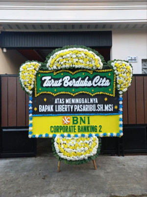 Papan Bunga Duka di Batu Kota